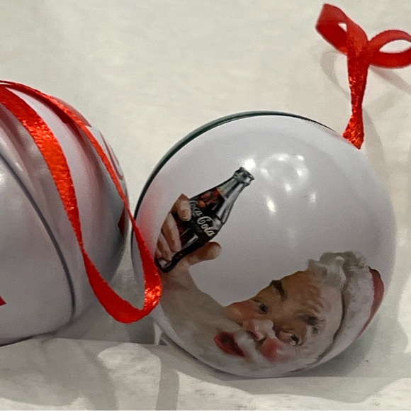COCA-COLA Cineplex Santa Claus Ornaments Holding Popcorn + 3 Tin Holiday Baubles - Picture 12 of 13